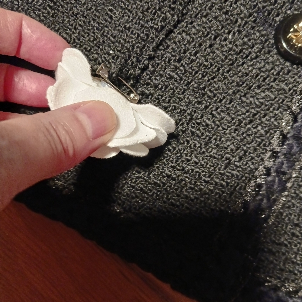 Blazer Wool Blend Black w/ White Rose Pins Nice Quality NWT Shamrock Maximalism - Picture 4 of 5